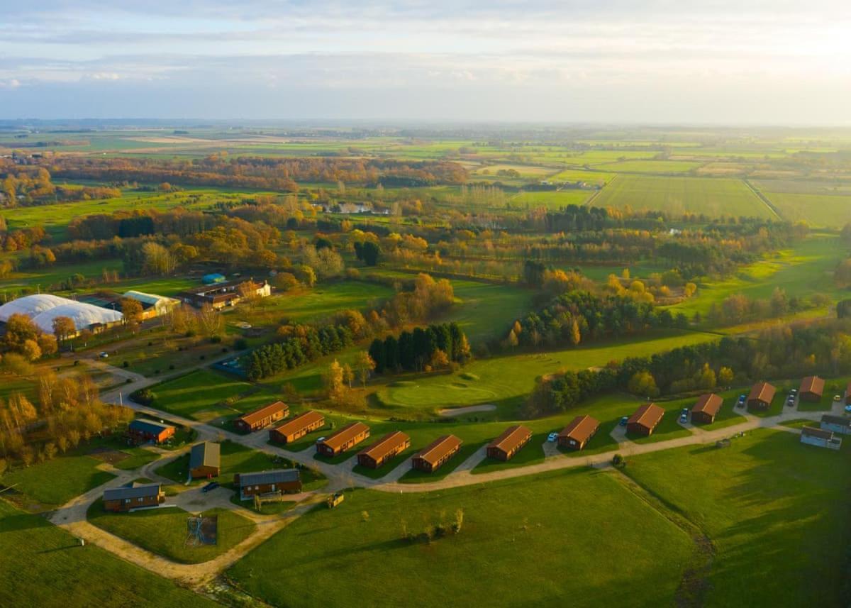 Messingham Lakes Hotel ภายนอก รูปภาพ