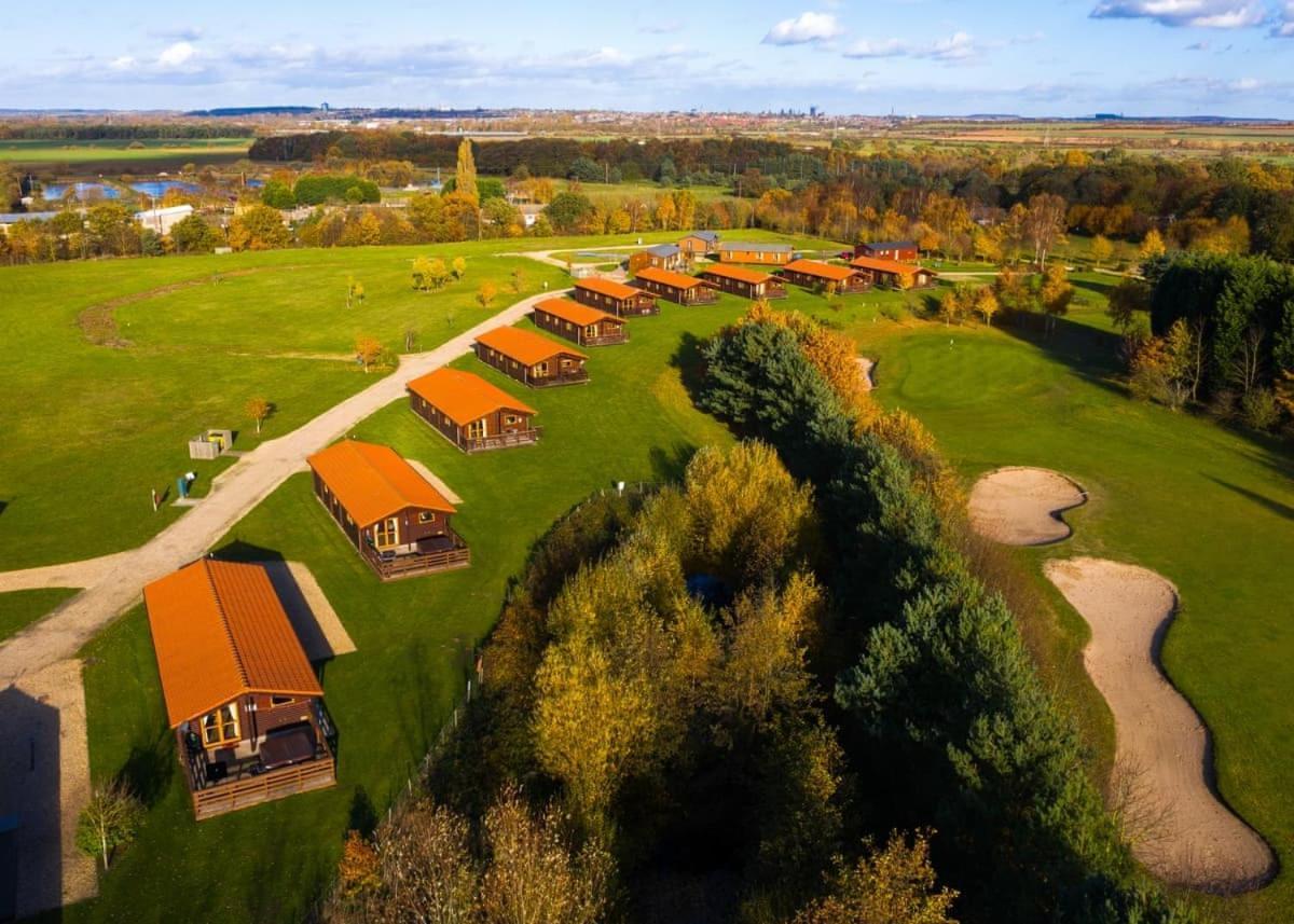 Messingham Lakes Hotel ภายนอก รูปภาพ