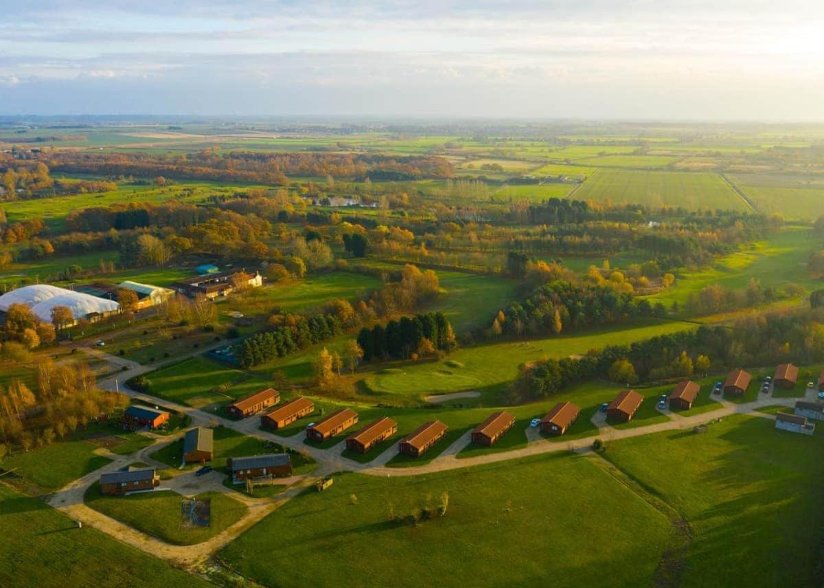 Messingham Lakes Hotel ภายนอก รูปภาพ